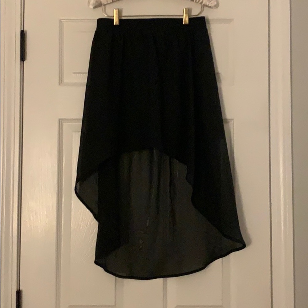 High-low black skirt.
